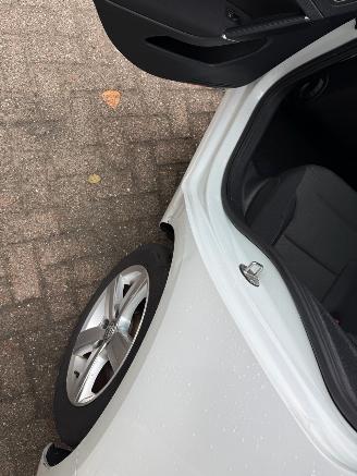 Volkswagen Golf 1.2 TSI Navi Clima picture 12