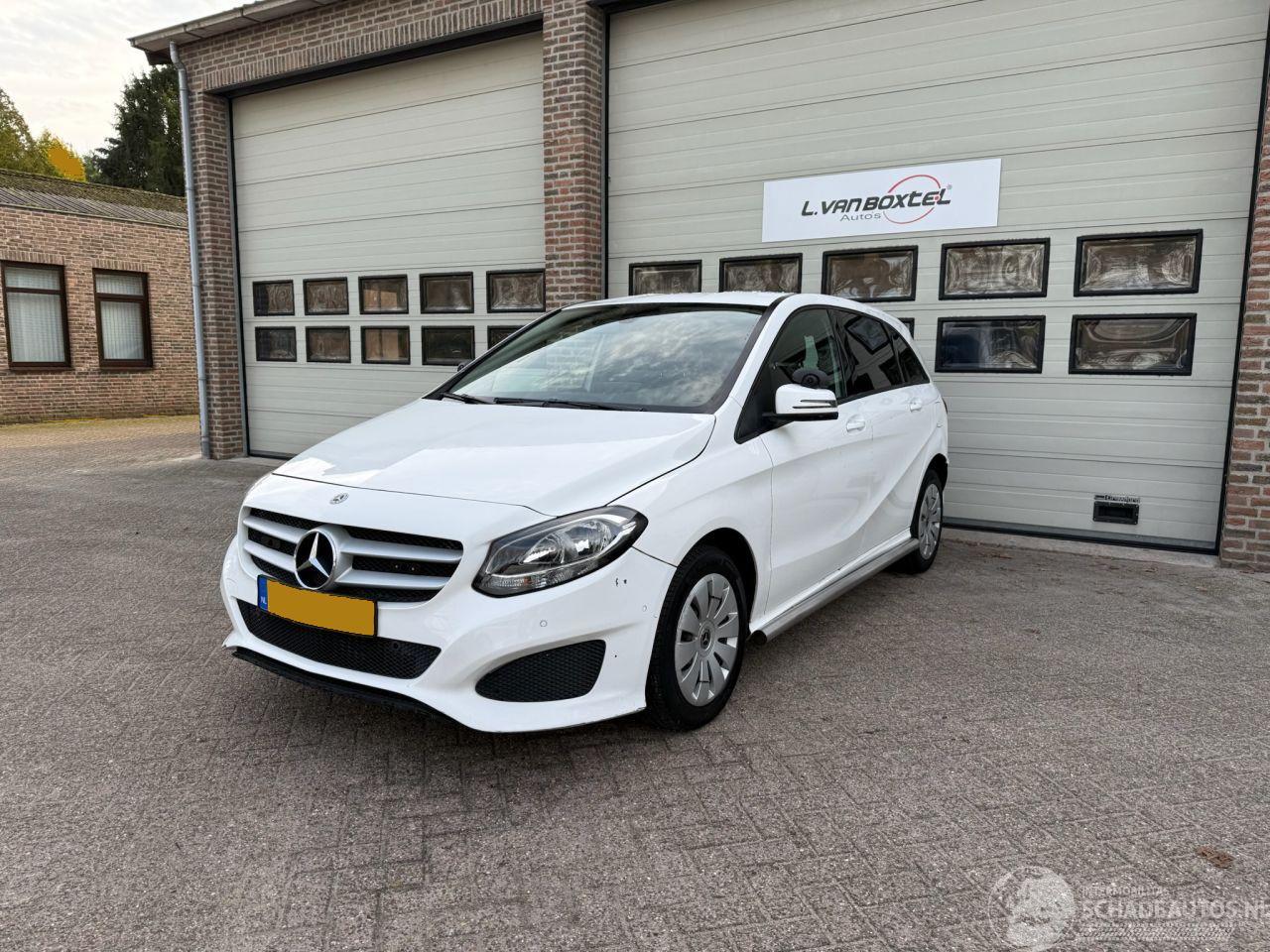 Mercedes B-klasse 220d Ambition Automaat Navi Cruise NAP !