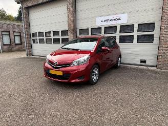 krockskadad bil auto Toyota Yaris 1.3 VVT-i Aspiration Automaat Navi 40213 Km NAP ! 2013/11