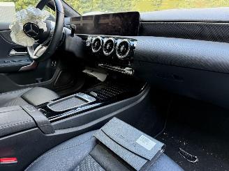 Mercedes A-klasse 180 Business Line Automaat Navi Clima NAP ! picture 5