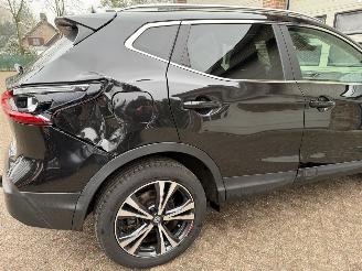 Nissan Qashqai 1.3 DIG-T N-Connecta Pano Navi Clima picture 18