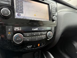 Nissan Qashqai 1.3 DIG-T N-Connecta Pano Navi Clima picture 10
