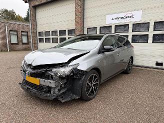 Coche accidentado Toyota Auris Touring Sports 1.8 Hybrid Dynamic Navi Clima 112747 Km ! 2017/9