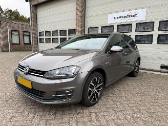 skadebil auto Volkswagen Golf 1.4 TSI Highline Automaat Pano Navi Clima Cruise 2014/3