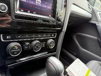 Volkswagen Golf 1.4 TSI Highline Automaat Pano Navi Clima Cruise picture 14