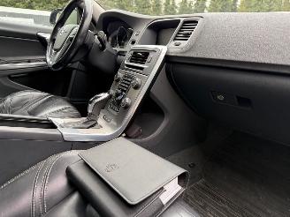 Volvo V-60 2.4 D6 AWD Plug-In Hybrid Summum Automaat Schuifdak NAP ! picture 5