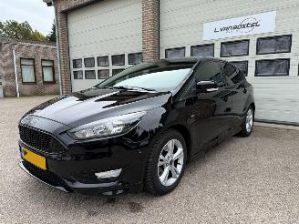 skadebil auto Ford Focus 1.5 ST-Line Navi Clima NAP ! 2017/4