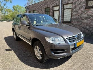Damaged car Volkswagen Touareg 2.5 TDI Highline Automaat 2007/4