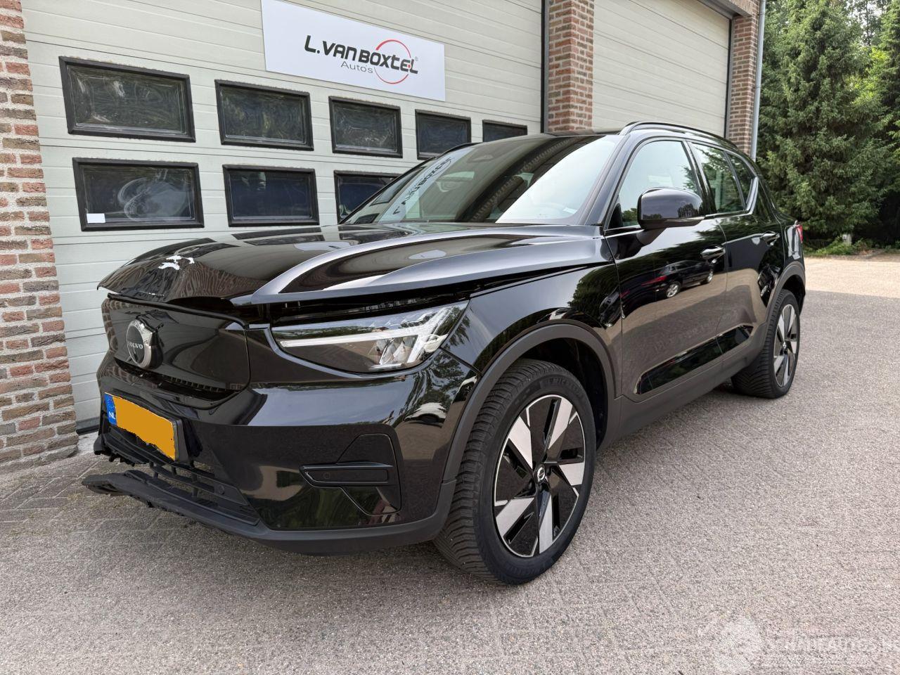 Volvo XC40 82 kWh Single Motor Extened Range Core 42771 Km NAP !