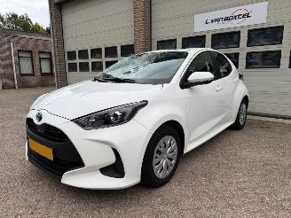 Damaged car Toyota Yaris 1.5 Hybrid 115 Active Navi Clima 69962 Km NAP 2022/12
