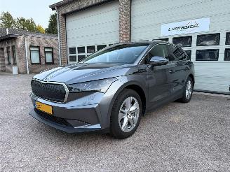Schadeauto Skoda Enyaq 85 Business Edition Navi Clima 26005 Km NAP 2024/10