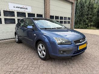 Ford Focus 1.6-16V Futura Automaat Airco NAP ! picture 2