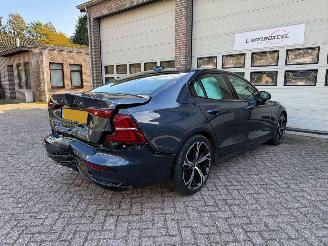 Volvo S-60 2.0 B4 Ultimate Dark Automaat Pano Navi 95508 Km NAP ! picture 4