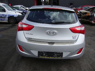 Hyundai I-30  picture 5