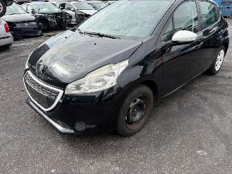  Peugeot 208  2014/1