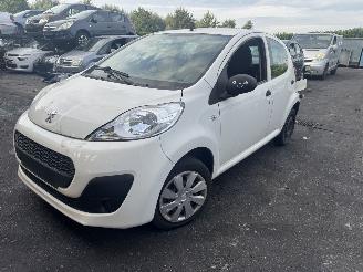 Vrakbiler auto Peugeot 107  2012/1