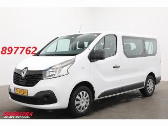 Vrakbiler auto Renault Trafic Passenger 1.6 dCi Expression 9-Persoons Airco Bluetooth 2017/10