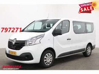 krockskadad bil bedrijf Renault Trafic Passenger 1.6 dCi Expression 9-Persoons Airco Bluetooth 2018/1