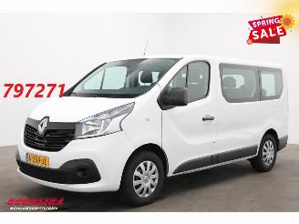 krockskadad bil bedrijf Renault Trafic Passenger 1.6 dCi Expression 9-Persoons Airco Bluetooth 2018/1