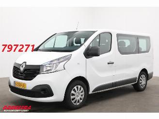 skadebil bedrijf Renault Trafic Passenger 1.6 dCi Expression 9-Persoons Airco Bluetooth 2018/1
