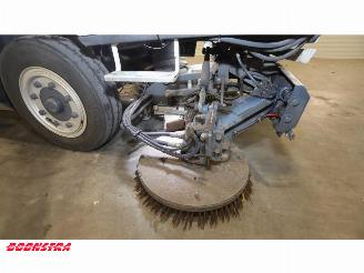 TENNANT  HMF 426 Veegmachine picture 9