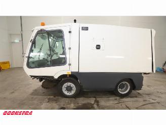 TENNANT  HMF 426 Veegmachine picture 7