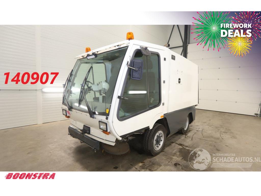 TENNANT  HMF 426 Veegmachine