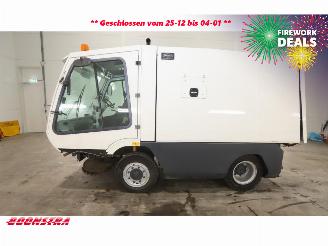 TENNANT  HMF 426 Veegmachine picture 7