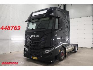 Vaurioauto  trucks Iveco S-way 460 LNG LED ACC Standairco 4X2 . 2021/5
