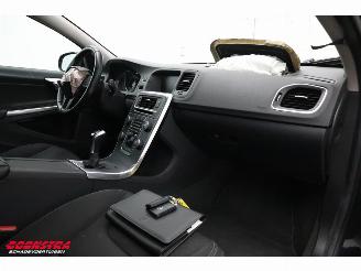 Volvo V-60 2.0 D2 Kinetic Navi Clima Cruise PDC AHK 148.573 km! picture 16