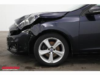 Volvo V-60 2.0 D2 Kinetic Navi Clima Cruise PDC AHK 148.573 km! picture 13