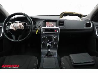 Volvo V-60 2.0 D2 Kinetic Navi Clima Cruise PDC AHK 148.573 km! picture 17