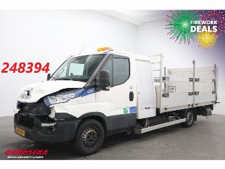 krockskadad bil bedrijf Iveco Daily 35S14 CNG Hi-Matic Pritsche LBW Luftfederung Camera 125.553km 2018/11