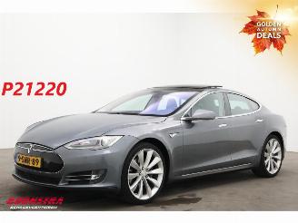 krockskadad bil auto Tesla Model S P85+ Pano Leder Camera SHZ 2013/11