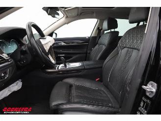 BMW 7-serie 740e iPerformance Massage HUD Memory LRHZ ACC Camera 134.474 km! picture 17