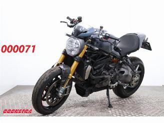 krockskadad bil motor Ducati  Monster 1200 S Termignoni ABS 19.502 km 2017/3