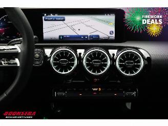 Mercedes Cla-klasse 180 Shooting Brake Star Ed. 7G-T AMG LED ACC Camera SHZ 6.727 km! picture 16