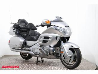 Honda GL 1800 Gold Wing Navi Radio Cruise SHZ Heizgriffe 54.718 km! picture 2