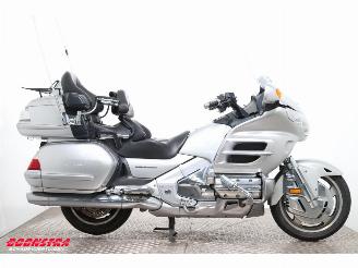 Honda GL 1800 Gold Wing Navi Radio Cruise SHZ Heizgriffe 54.718 km! picture 7