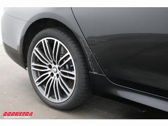BMW 5-serie 540i xDrive M-Sport Schuifdak HUD ACC Memory H/K Camera picture 7