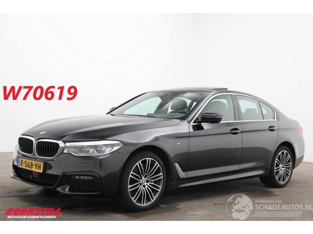 BMW 5-serie 540i xDrive M-Sport Schuifdak HUD ACC Memory H/K Camera