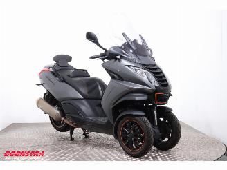 Peugeot Metropolis RS picture 2