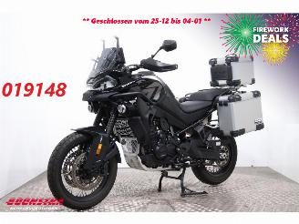 krockskadad bil motor CFMoto  800 MT Explorer LED Navi Cruise SHZ Heizgriffe 6.262 km! 2024/10