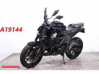 krockskadad bil motor Kawasaki Z 800 ABS 2016/3