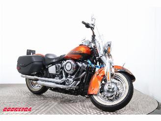 Harley-Davidson  107 FLDE Softail Deluxe 5HD Jekill & Hyde ABS LED 18.643 km! picture 2