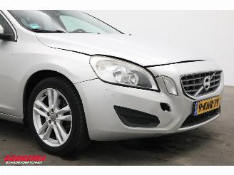Volvo V-60 1.6 T3 Aut. Momentum Navi Clima Cruise PDC 141.308 km! picture 8
