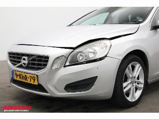 Volvo V-60 1.6 T3 Aut. Momentum Navi Clima Cruise PDC 141.308 km! picture 13