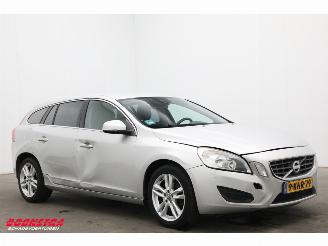 Volvo V-60 1.6 T3 Aut. Momentum Navi Clima Cruise PDC 141.308 km! picture 2