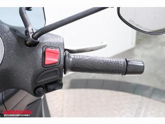 Piaggio Beverly 350 ABS picture 18