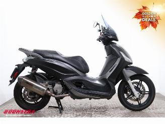 Piaggio Beverly 350 ABS picture 7